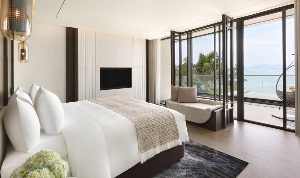 Beach Front Suite - Bestbooking.vn